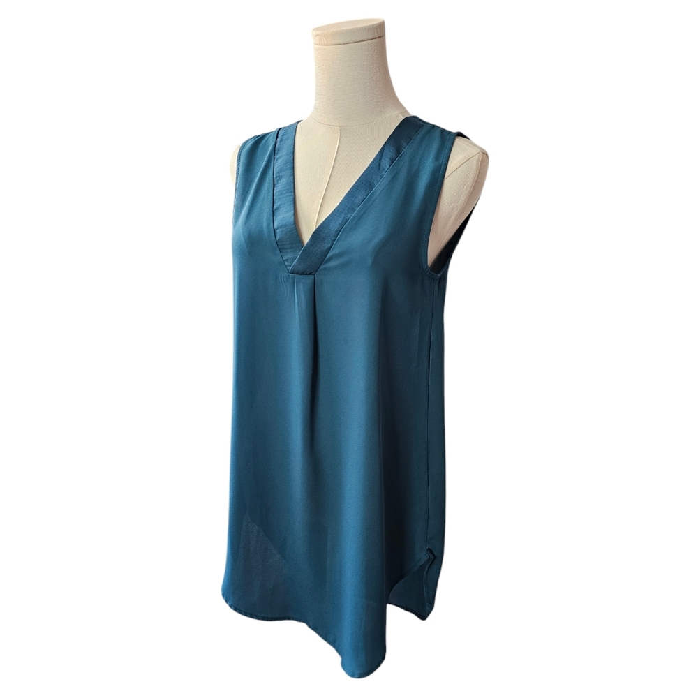 H&M - Dark Teal V-Neck High Low Top